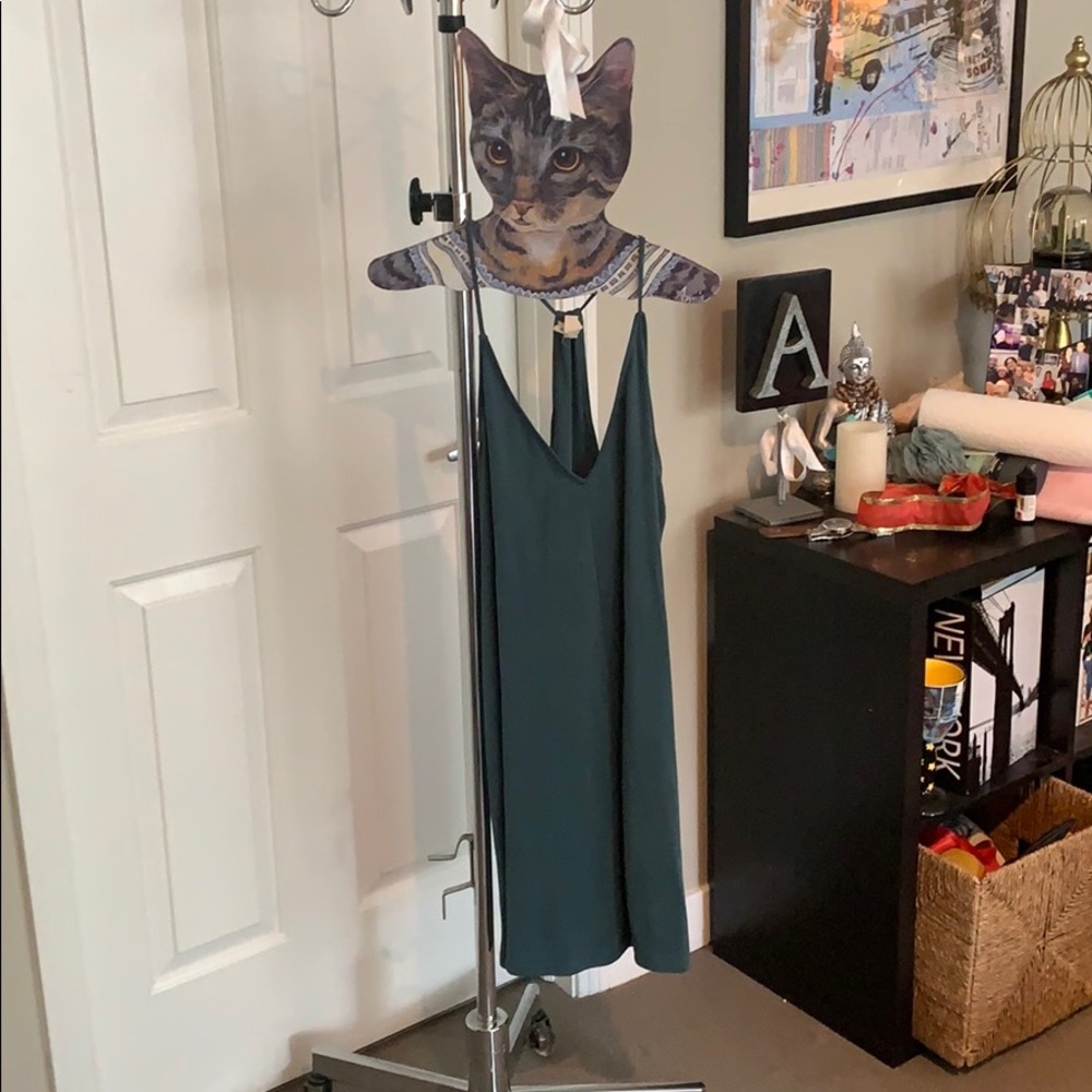 Green dress with a beautiful neckline